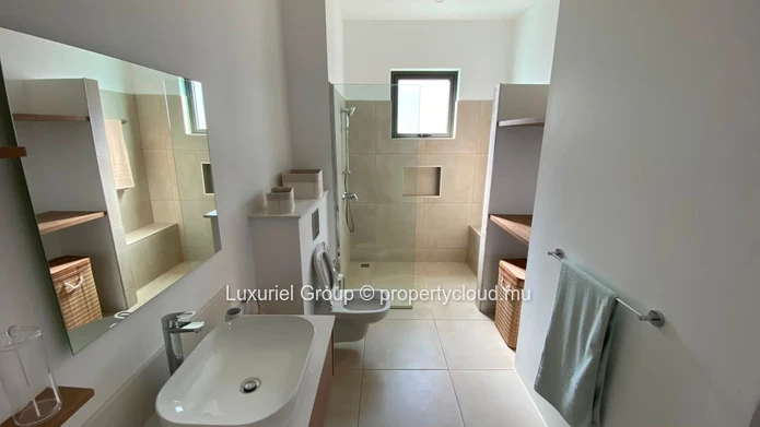 Elegant Newly Built Villa in a Highly Sought-After Area