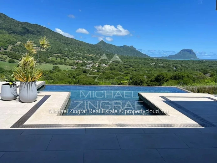 Villa de Luxe d'Exception à Rivière Noire
