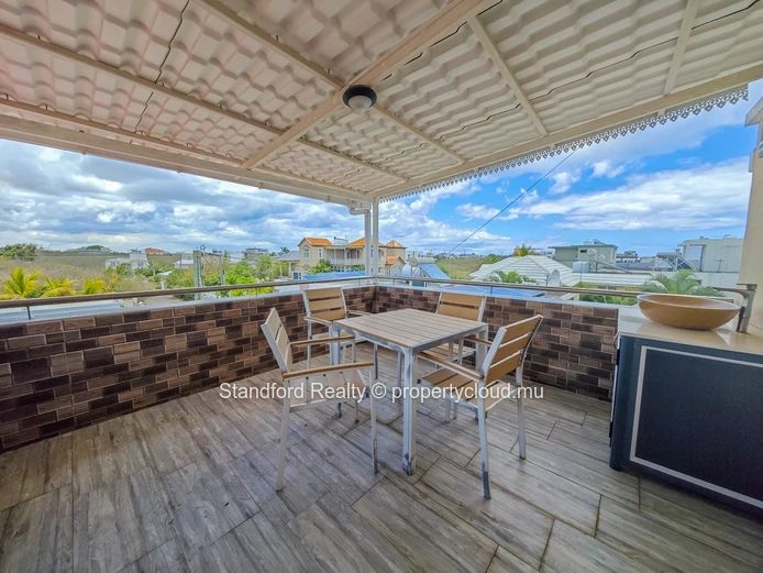 Appartement cosy au 2e étage avec vue montagne et terrasse meublée – Mont Choisy