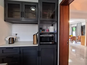 5 Bedroom Villa