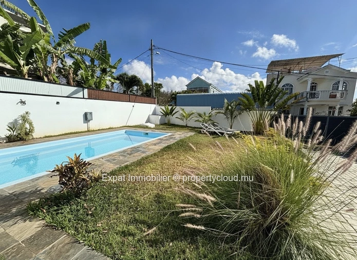 3-Bedroom Villa, Veranda, Swimming Pool And Rooftop – Calodyne
