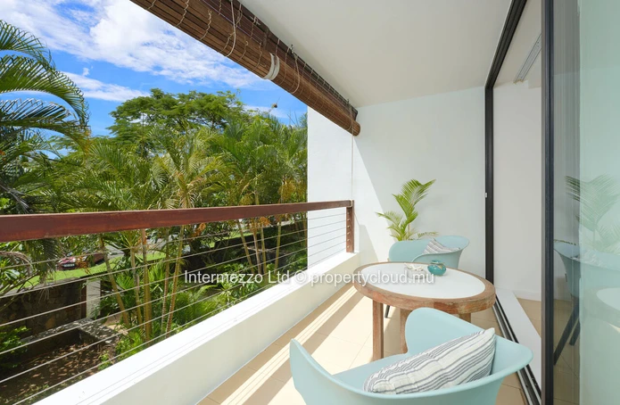 Appartement R+2 Trou aux Biches / Mont Choisy — 1 chambre, 70m², piscine, plage à pied, meublé & équipé