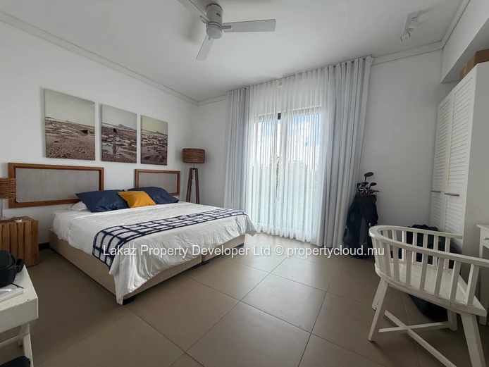 Spacious 2 bedrooms Apartment for rent in Azuri Roches Noires
