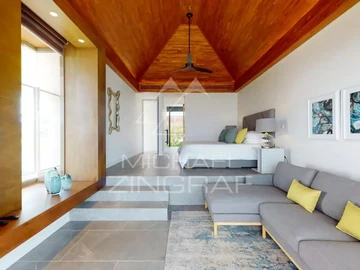 5 Bedroom Villa