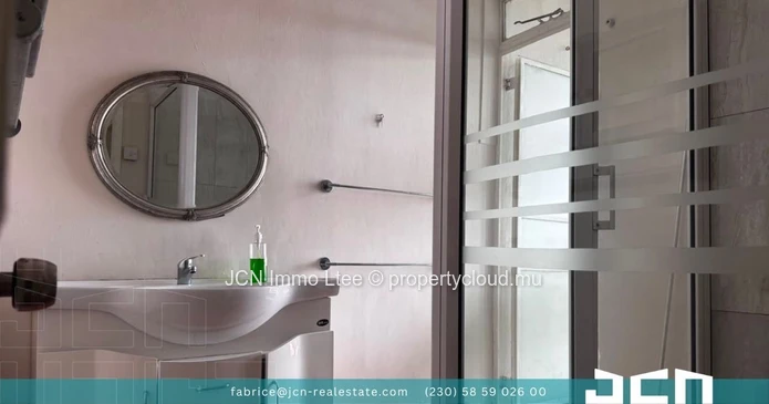 3 bedrooms apartment for rent in the heart of Curepipe