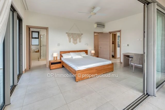 Penthouse PDS 3 chambres avec piscine à vendre à Mon Choisy