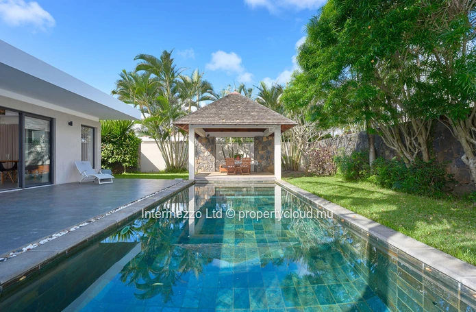 Villa Hibiscus — PDS | 221 m² | 681 m² de terrain | 840 000 €