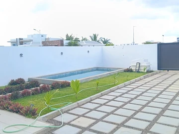 4 Bedroom Villa