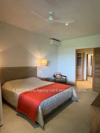 Luxury Spacious 4-Bedroom, 4-Bathroom Apartment with Panoramic Views – 262 sqm – Belle Vue Living