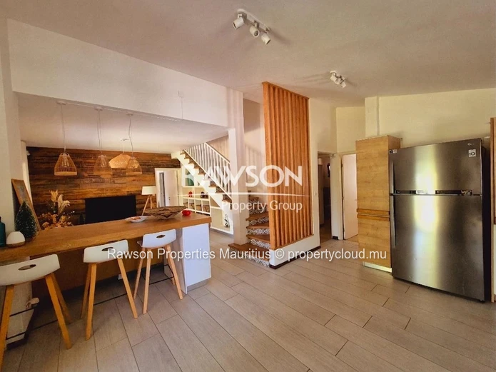 Charming 4-Bedroom Double Storey House for Rent | Private Pool, Kiosk & Large Terrace | Tamarin