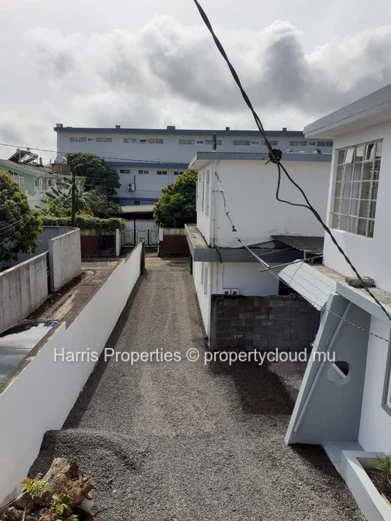 À VENDRE – Spacieuse maison individuelle à Phoenix