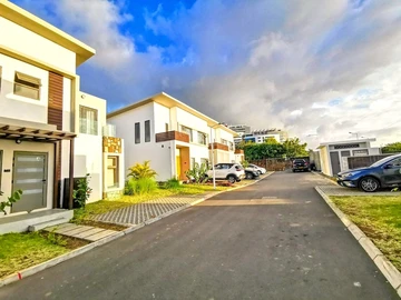 Townhouse, Duplex de 3 Chambres