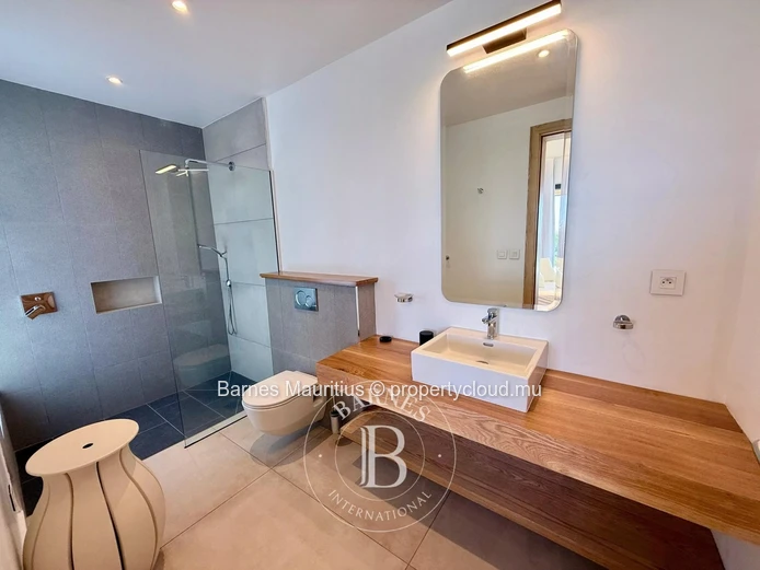 BEL OMBRE – Villa contemporaine neuve avec vue mer et golf – 4 chambres