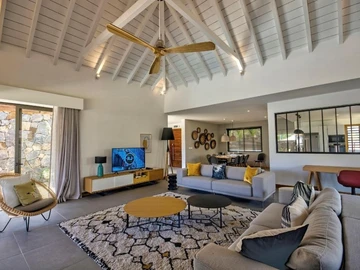 4 Bedroom Villa
