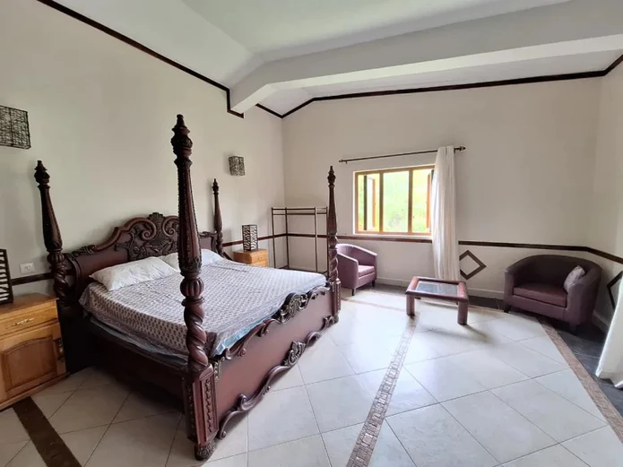 Maison / Villa - 3 chambres - Midlands - Ref. MA97621VE