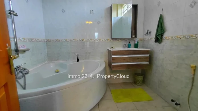Maison / Villa - 4 chambres - Moka - Ref. MA346590LO