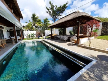 6 Bedroom Villa