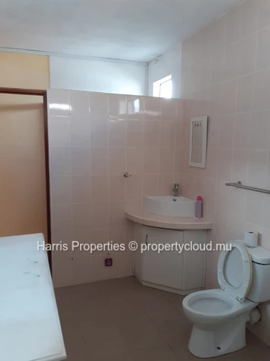 À VENDRE – Spacieuse maison individuelle à Phoenix