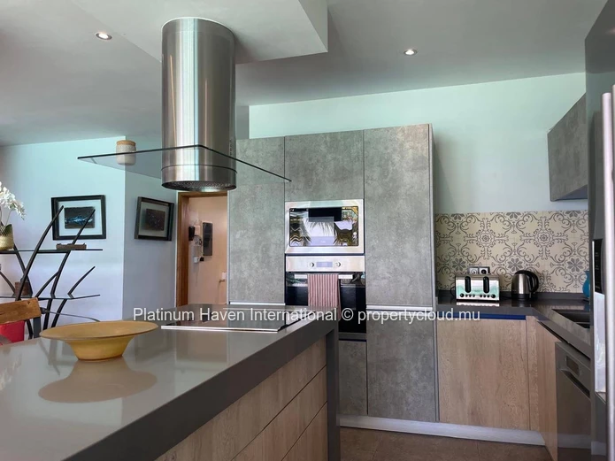 Beachfront Penthouse In Péreybère ? With Private Beach Access An Exceptional Beachfront Penthouse In Péreybère ? With...