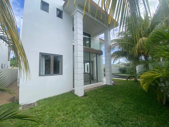 4 Bedroom Villa