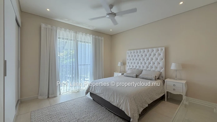 Bel Ancrage | Exceptional Furnished Duplex Villa with Private Pool and Mountain Views, La Balise