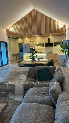 Villa contemporaine 3 chambres à Pereybere — piscine et dressing