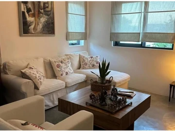 5 Bedroom Apartment