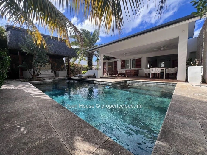 Villa meublée 3 chambres avec piscine privée à louer à Grand Baie