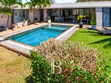 5 Bedroom Villa