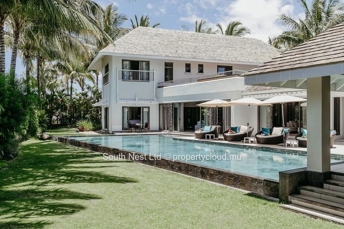 Fabuleuse villa coloniale de 6 chambres avec piscine privée dans un luxueux domaine de golf 