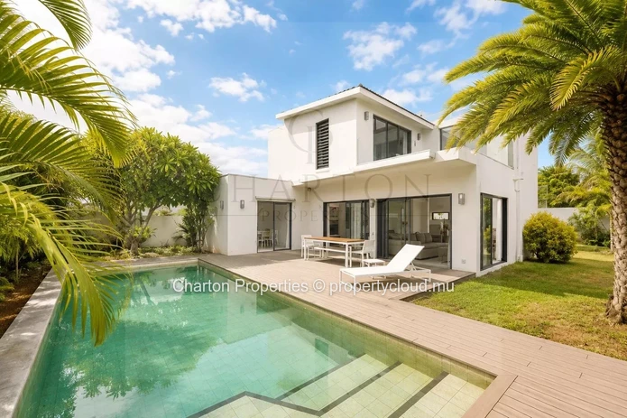 Villa meublée de 4 chambres avec piscine à quelques pas de la plage de Trou aux Biches