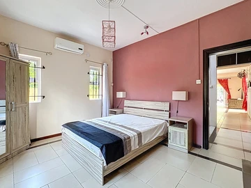 10 Bedroom House