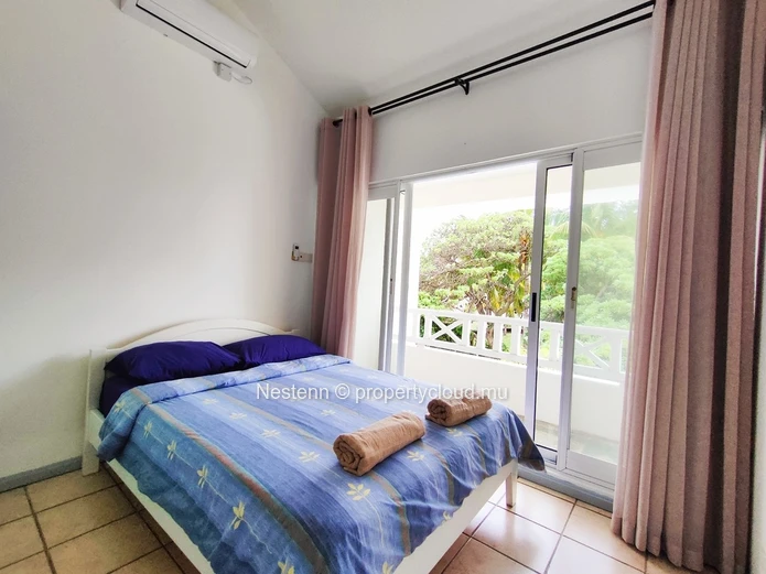 4-bedroom townhouse on beachfront 