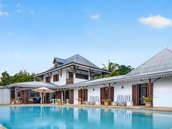 4 Bedroom Villa