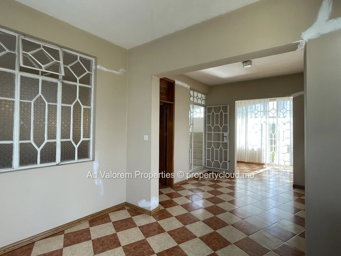 En Exclusivité – Maison familiale de 7 chambres à Pointe aux Piments (Mandat exclusif)