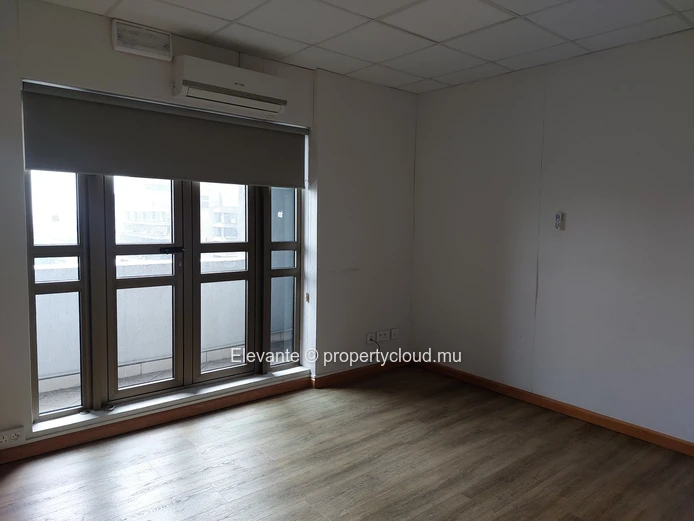 Espaces de bureaux disponibles à Port Louis
