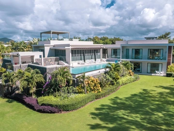 5 Bedroom Villa