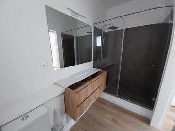 3 Bedroom Townhouse, Duplex