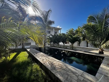 5 Bedroom Villa
