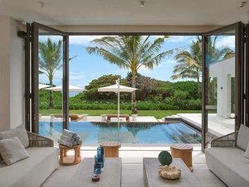 6 Bedroom Villa