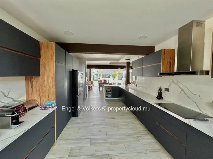 Exceptional 5-Bedroom Villa for Sale – Accessible to Foreign Buyers