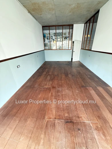 High-End Private Office Suites For Rent | Ébène
