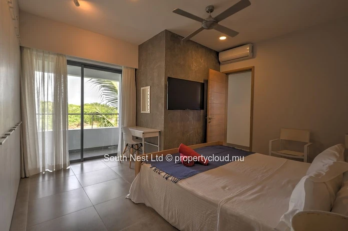 Art de Vivre d'Exception à Mont Choisy – Superbe Penthouse Meublé de 3 Chambres