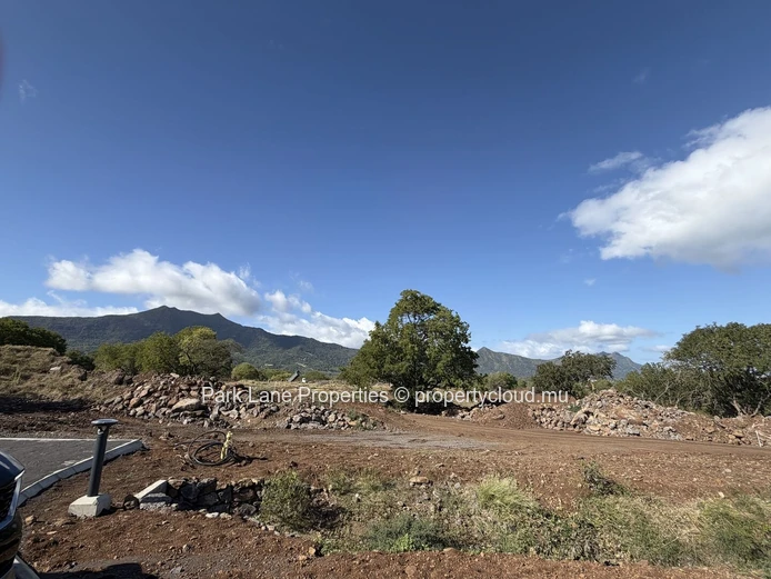Terrain d’Exception avec Vue Panoramique au Domaine de Palmyre