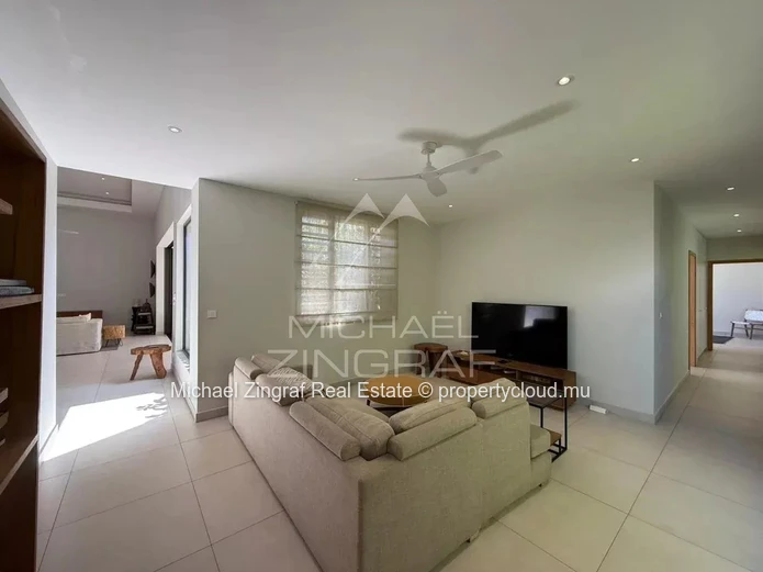 Elegant Villa in a Residential Area – Forêt Daruty