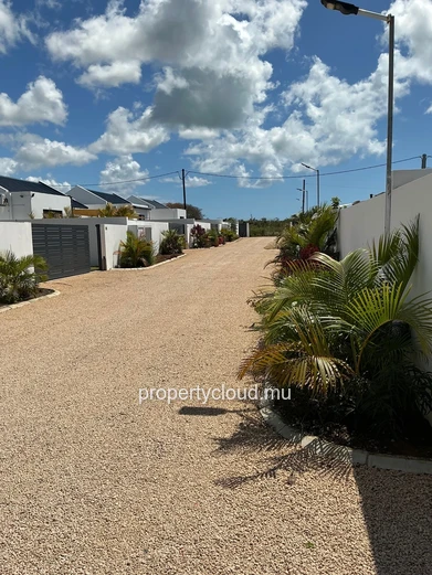Beautiful 3-bedroom villa for rent on Mount Mascal – Calodyne / Grand Baie