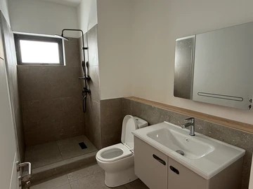 4 Bedroom Townhouse, Duplex