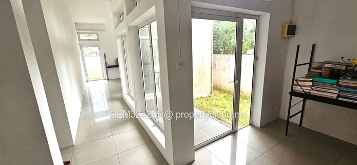Maison à Vendre – Vieux Quatre-Bornes