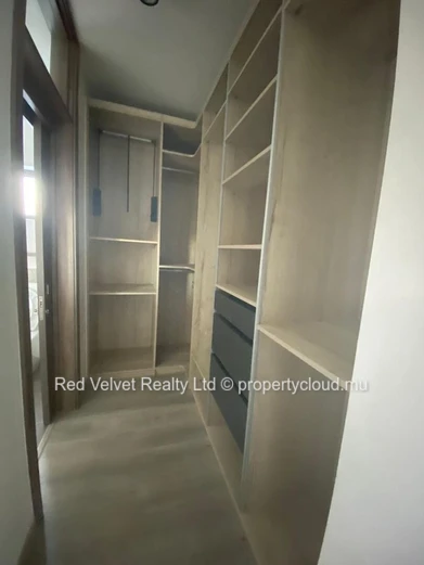 Luxueux penthouse en duplex à vendre à Sodnac, Quatre Bornes