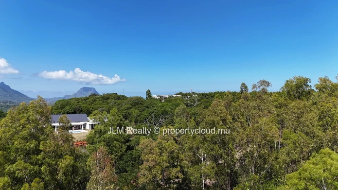 New High-End Villa for Sale in a Secure Estate in Black River, Mauritius